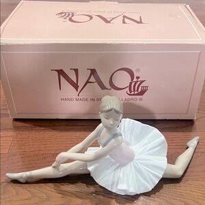 Lladro NAO vintage Porcelain Ballet Figurine